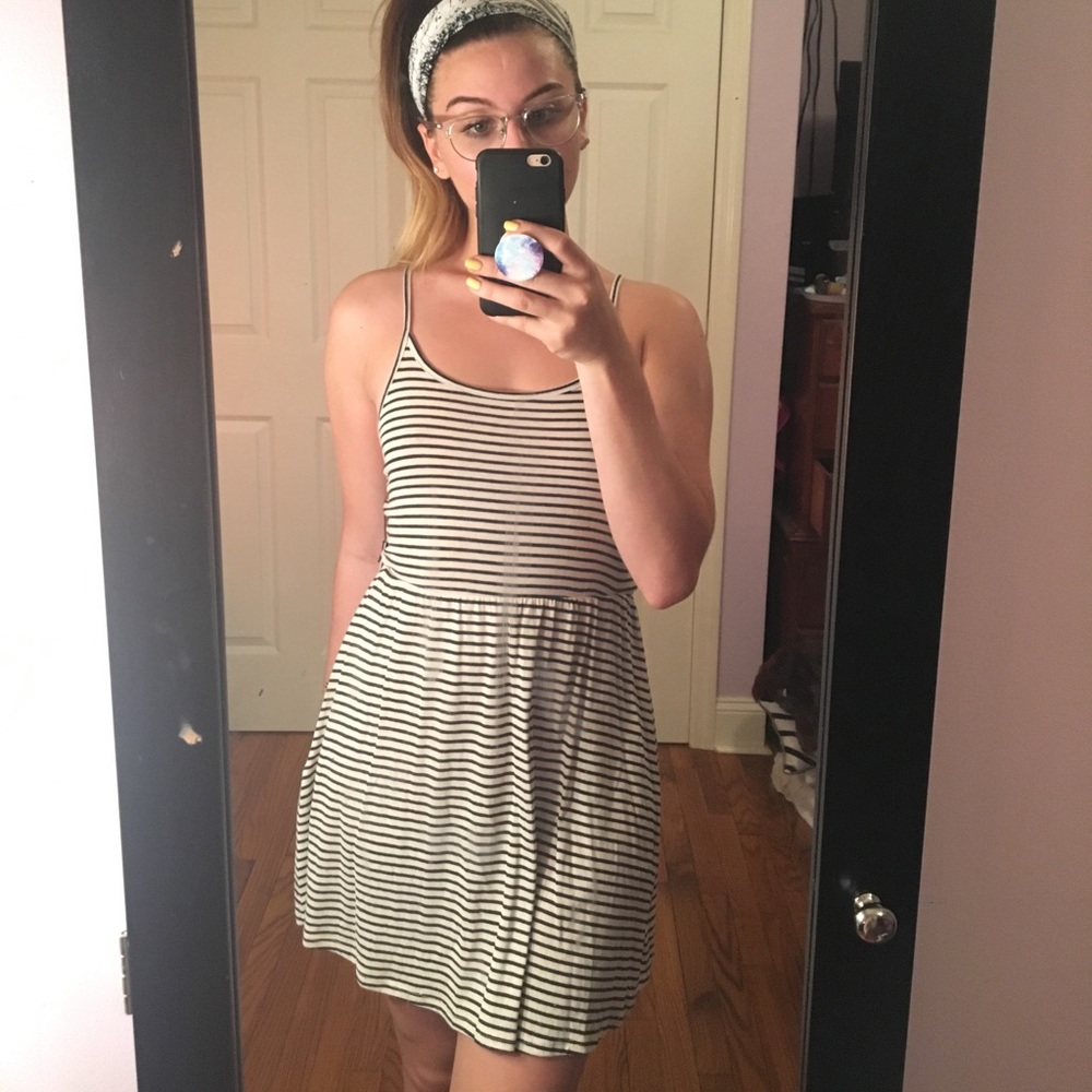 Casual Dress - Picture 1 of 1